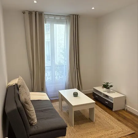Montmartre & Mairie Du 18eme A Pied Holiday home