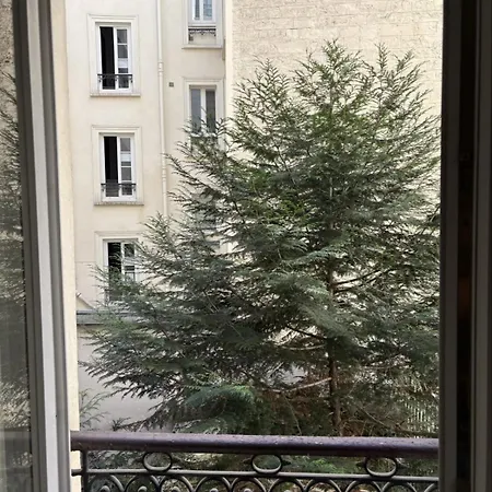 Chez Aurelie - Mairie Du 18eme * Paris